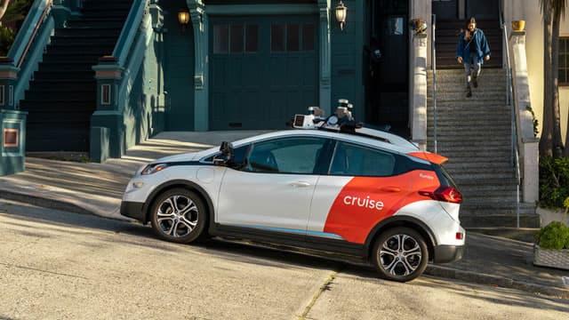 GM's pint-sized Bolt EV gets smaller production run