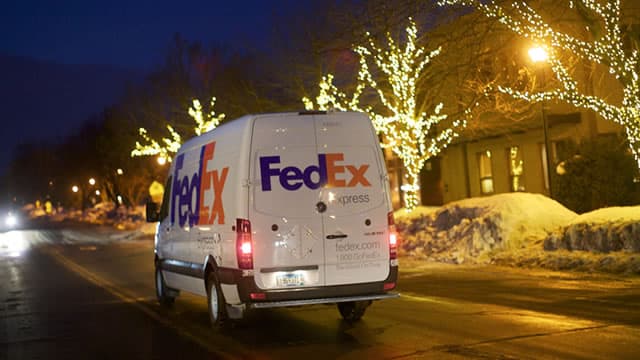 FedEx posts strong earnings results in last quarter with freight business