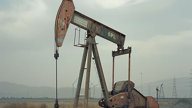 Oil prices dropping after Trump says Iran war should end ‘pretty soon'