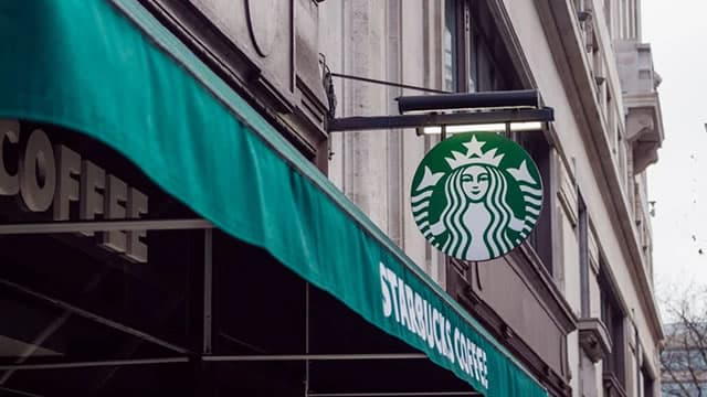 Starbucks Laying Off More Than 200 Workers in Streamlining Drive